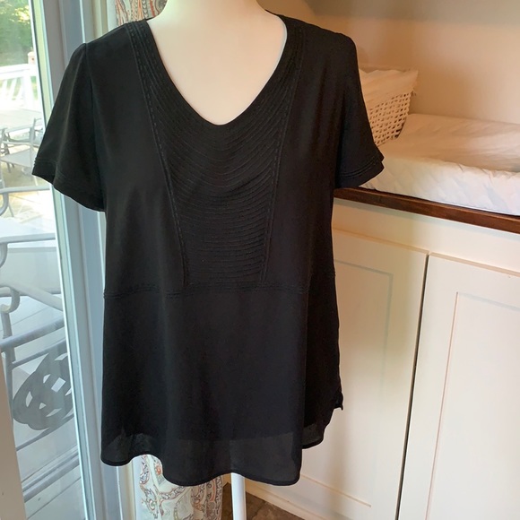 NYDJ Tops - 🔥$5 Sale🔥 NWT NYDJ sheer black blouse